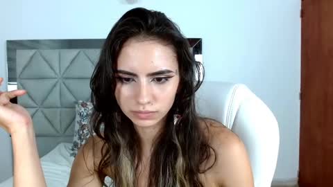 Snapshot of nina_pons chatting on 12/04/24, 11:57 Nina online show from 12/04/24, 11:57