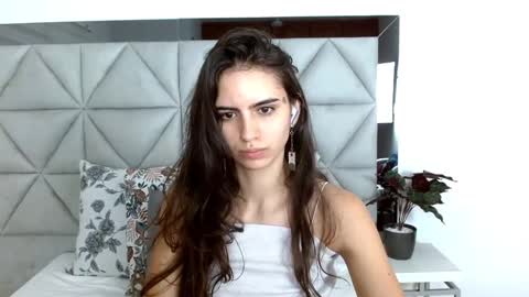 Snapshot of nina_pons chatting on 12/09/24, 10:52 Nina online show from 12/09/24, 10:52