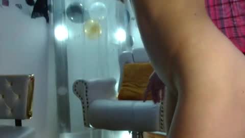 Nina Roser online show from 10/15/25, 12:49