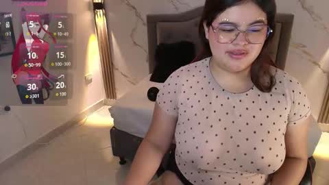  N I N A online show from 10/12/25, 12:37