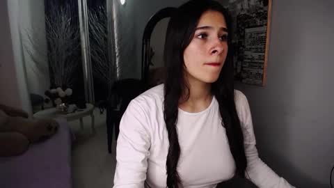 Nina online show from 11/14/25, 12:15