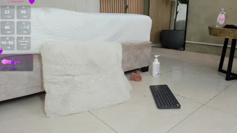 NINA online show from 01/06/25, 02:58