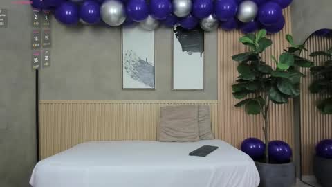 NINA online show from 02/13/25, 12:00