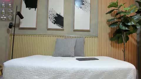 NINA online show from 09/25/25, 12:09