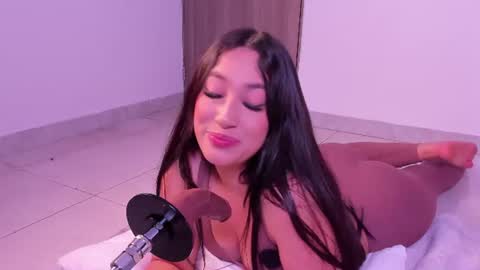Snapshot of nina_sweetz chatting on 07/16/26, 06:14 Nina online show from 07/16/26, 06:14
