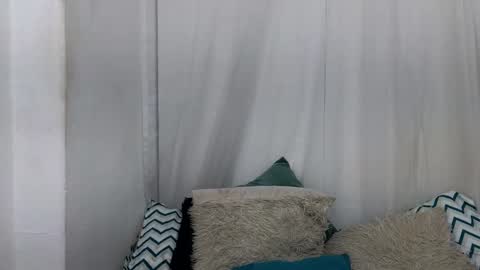 Ninaa fox online show from 03/12/25, 04:24