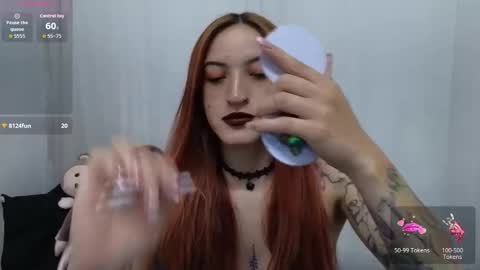 Ninaa fox online show from 11/20/25, 03:23