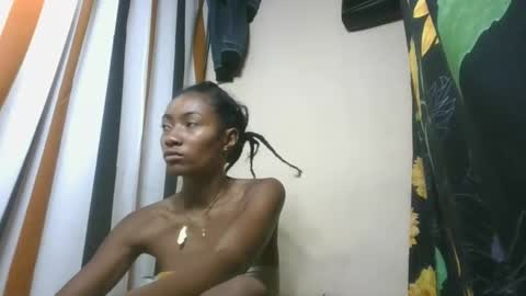 ninaeaa online show from 11/17/25, 03:12