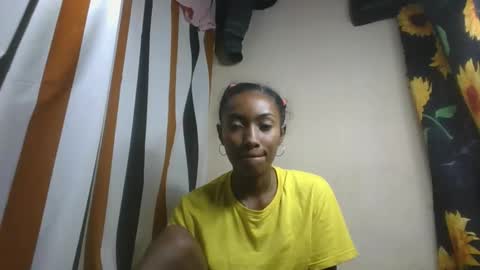 ninaeaa online show from 11/20/25, 06:57