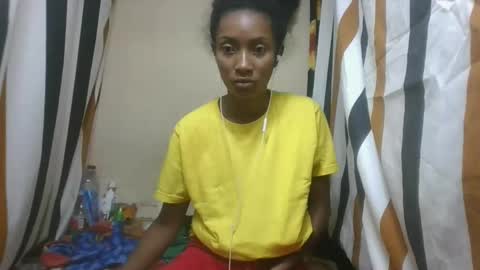 ninaeaa online show from 12/22/25, 08:50