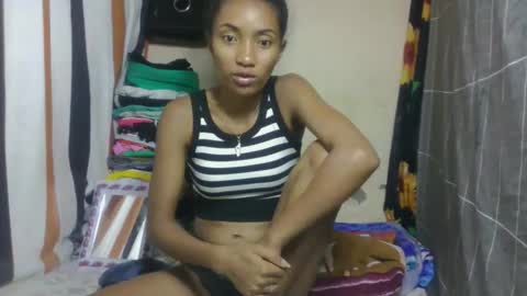 ninaeaa online show from 03/24/26, 09:42