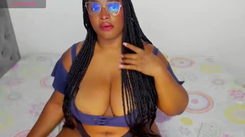 Valentina online show from 03/11/26, 12:16