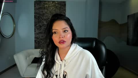  Nina  online show from 06/05/26, 10:32