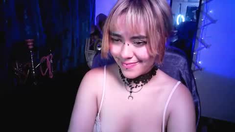 NIina Mon online show from 09/24/25, 09:51