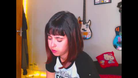ninapellegrini17 online show from 10/13/25, 10:54