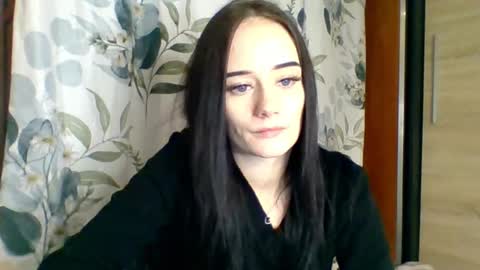 Nina online show from 12/04/25, 10:40