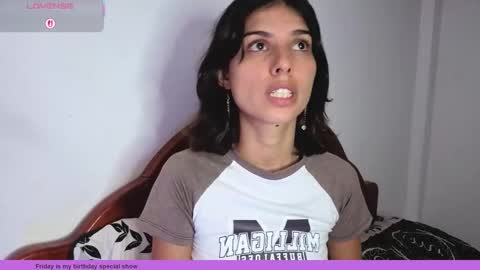 ninasky19 online show from 12/18/25, 12:06