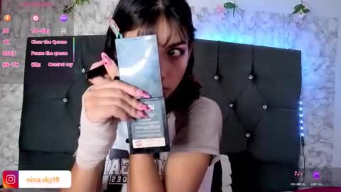 ninasky19 online show from 02/25/26, 08:07