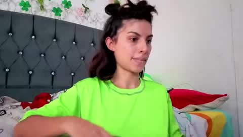 ninasky19 online show from 03/25/26, 06:03