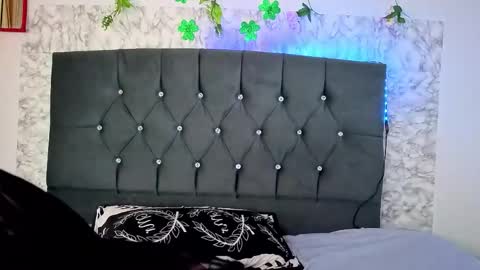 ninasky19 online show from 03/28/26, 09:25