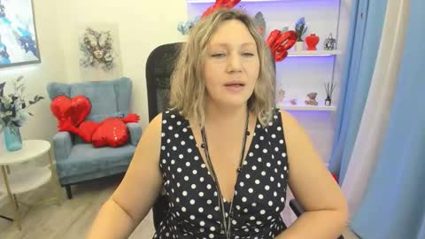 ninastarle online show from 02/08/26, 11:57