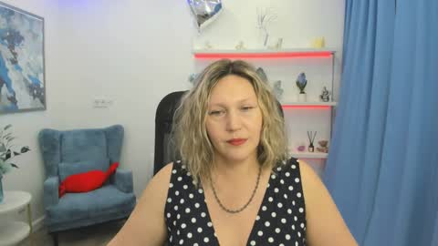 Snapshot of ninastarle chatting on 04/27/26, 11:41 ninastarle online show from 04/27/26, 11:41
