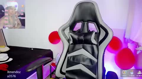 ninatinydoll1 online show from 02/16/25, 11:59