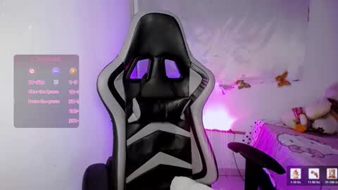 ninatinydoll1 online show from 02/02/26, 10:36