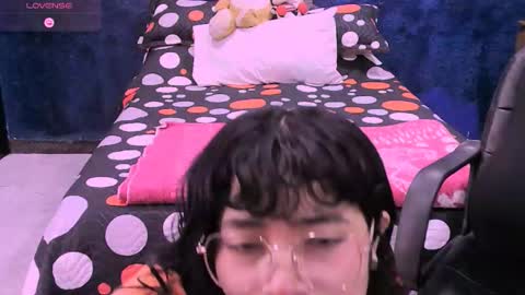 Nina online show from 12/03/25, 01:53