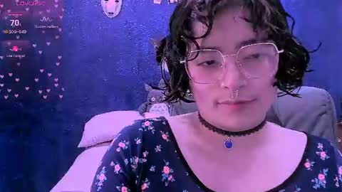 Snapshot of ninayellow chatting on 07/13/26, 12:52 Nina online show from 07/13/26, 12:52
