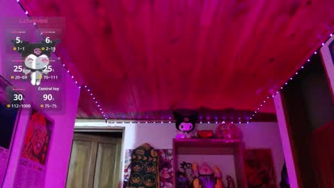 Snapshot of ninfa_ch chatting on 12/20/25, 12:40 Ninfa online show from 12/20/25, 12:40
