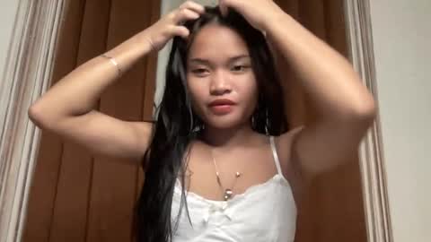 Snapshot of nini_luvskorn chatting on 06/03/26, 10:51 nini_luvskorn online show from 06/03/26, 10:51