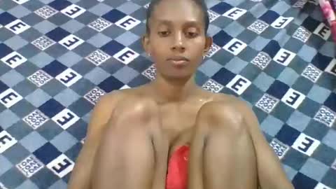 ninie246746 online show from 02/23/26, 06:33