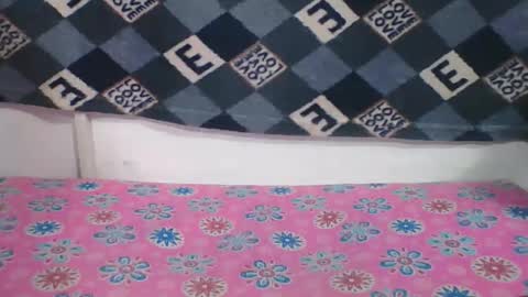 ninie246746 online show from 02/24/26, 07:12