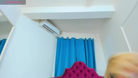 Snapshot of ninna_dee chatting on 07/09/26, 03:43 nina dee online show from 07/09/26, 03:43