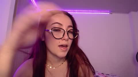 ninna rose online show from 10/14/25, 07:03