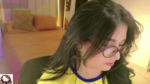 Nina online show from 05/31/26, 02:02