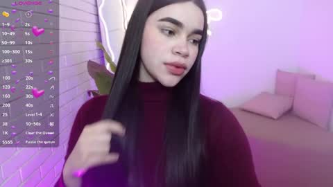 Ninnaaaa online show from 11/30/25, 11:47