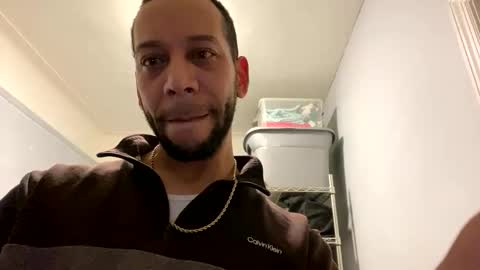 ninolindo919 online show from 11/15/25, 12:19