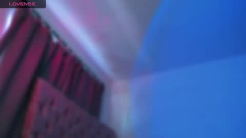 Snapshot of ninonbeart chatting on 07/15/26, 12:54 Ninon Beart online show from 07/15/26, 12:54