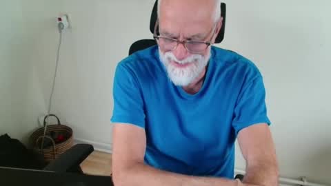 nipplesilverdad55 online show from 10/15/25, 01:00