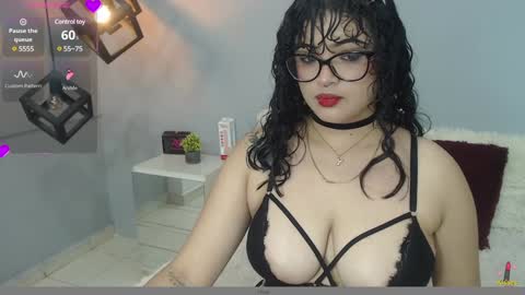 Snapshot of niquitaw chatting on 02/06/25, 06:46 Niquita Doll online show from 02/06/25, 06:46