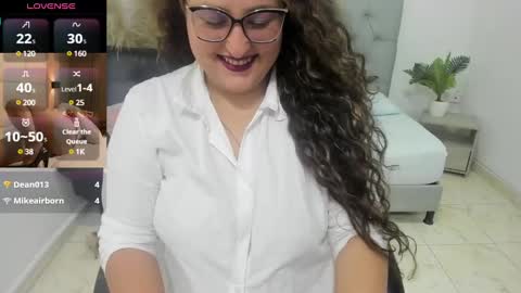 Snapshot of niraksil chatting on 12/21/24, 12:49 Niraksil online show from 12/21/24, 12:49