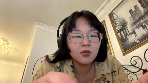 Nira online show from 05/02/26, 12:10