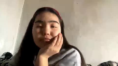 Molly online show from 12/14/25, 08:09