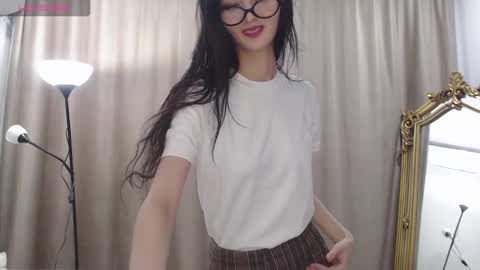 Niu online show from 10/29/25, 03:47