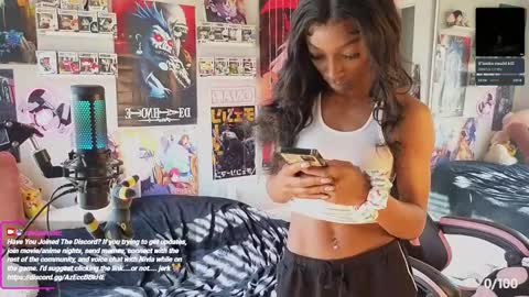 NIVIA WOLFE online show from 12/04/24, 05:11