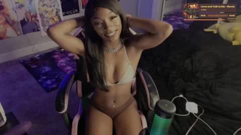 NIVIA WOLFE online show from 09/19/25, 04:36