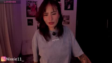 Nixxie  online show from 12/18/25, 01:11