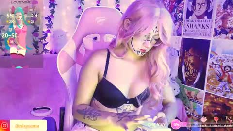 Snapshot of nixy_sama chatting on 02/13/25, 04:39 Nixy Sama online show from 02/13/25, 04:39